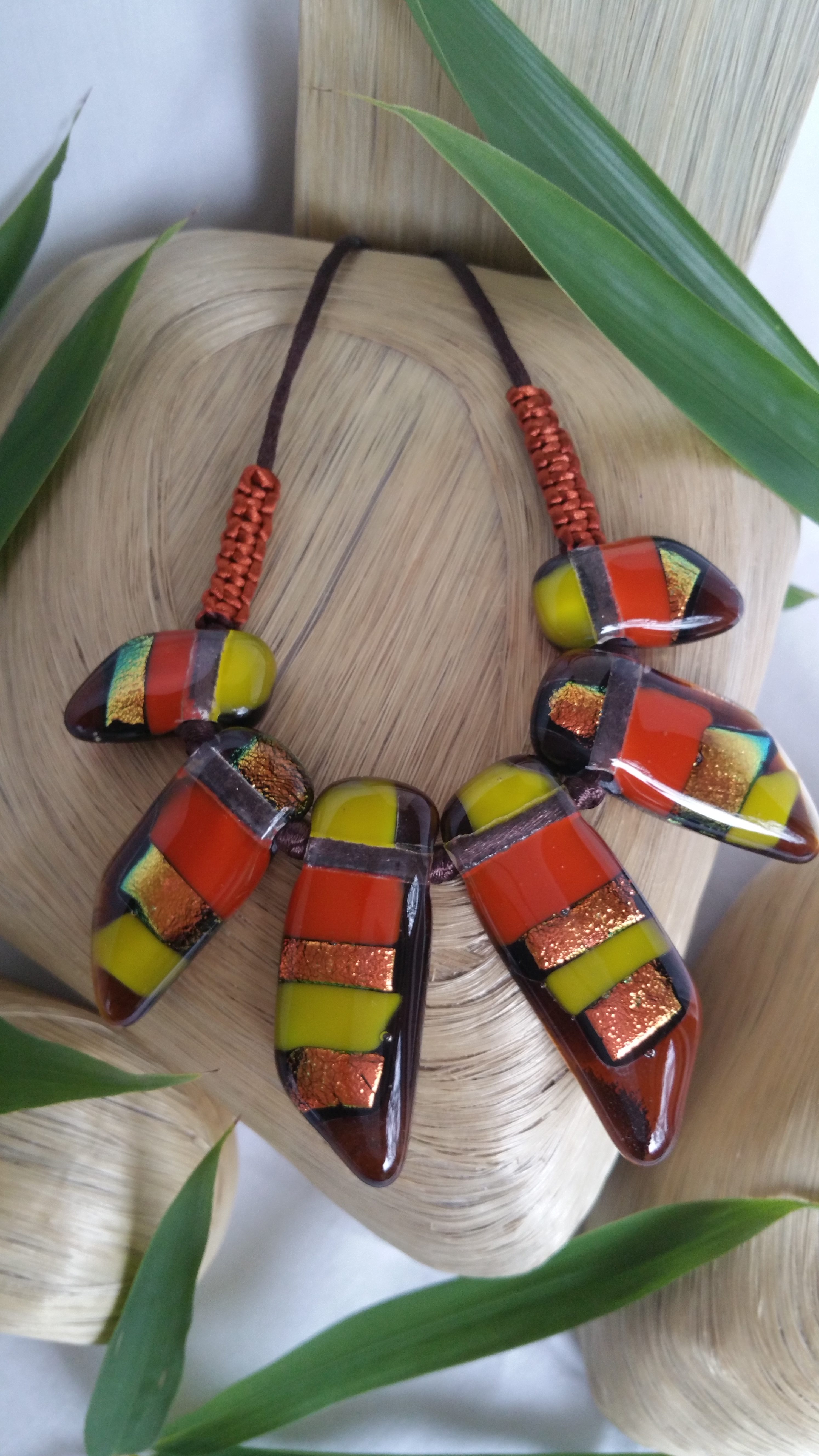 six piece glass necklace - Image 4