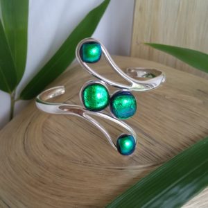 Cuff bangle