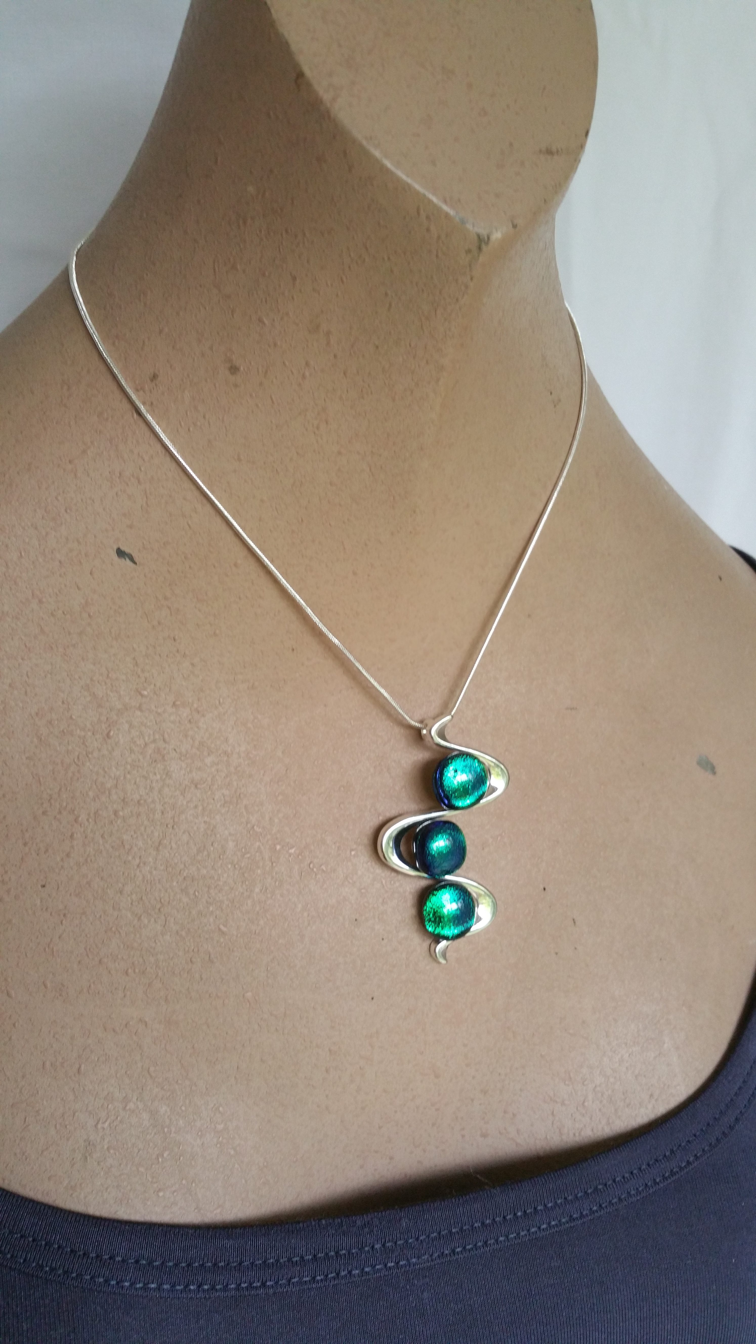 Zigzag silverplate pendant - Image 5