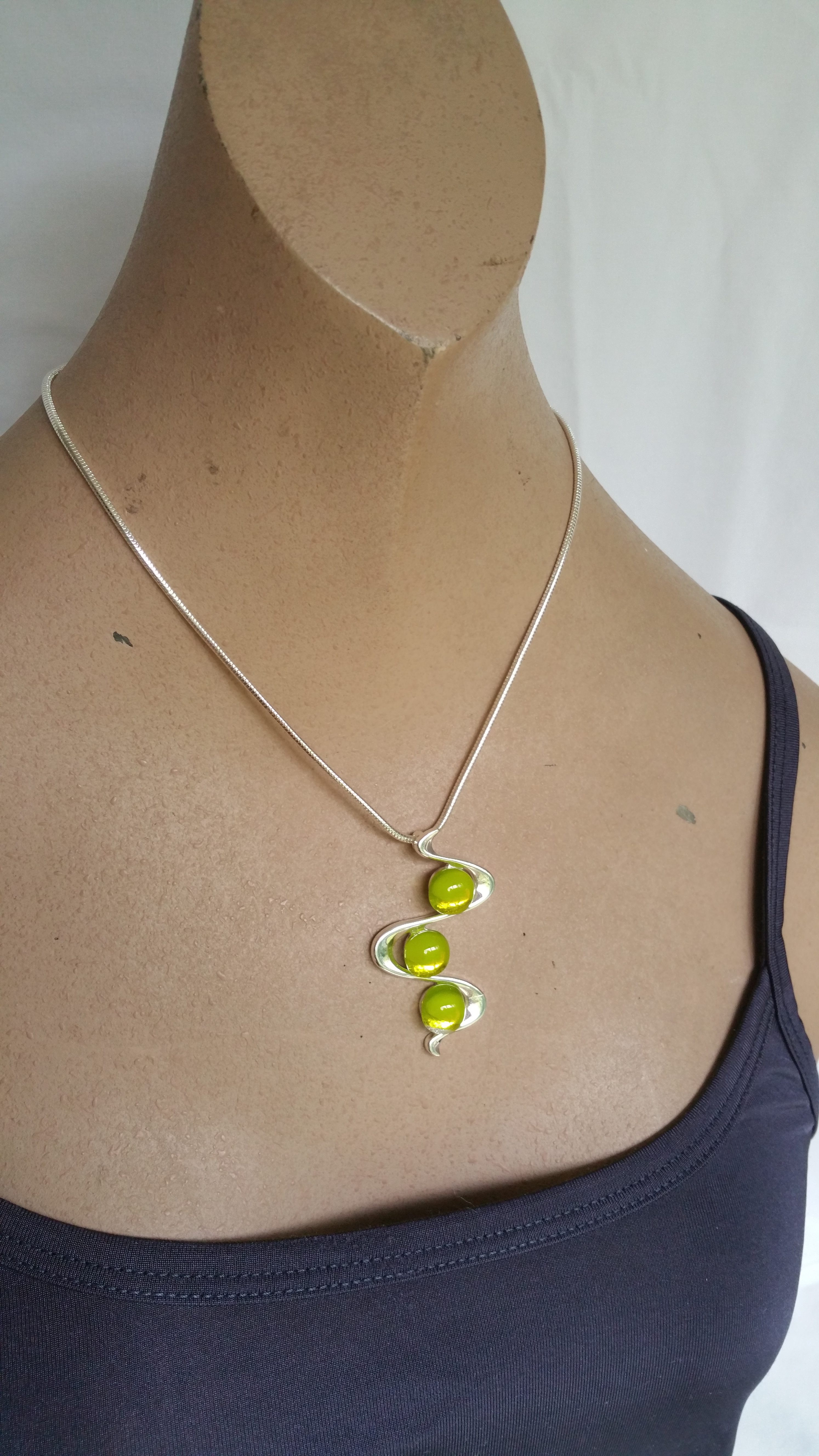 Zigzag silverplate pendant - Image 2