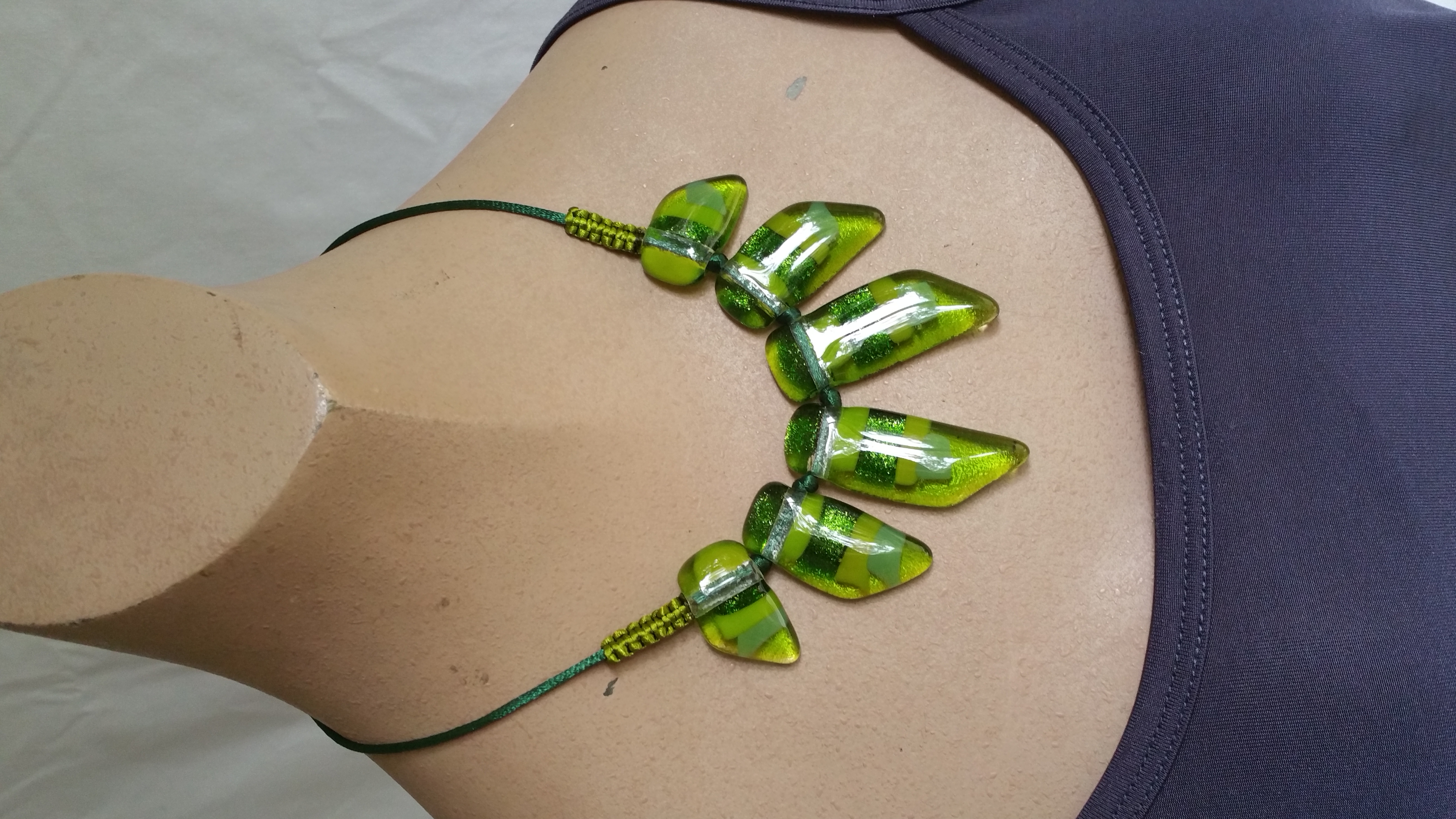 six piece glass necklace - Image 7
