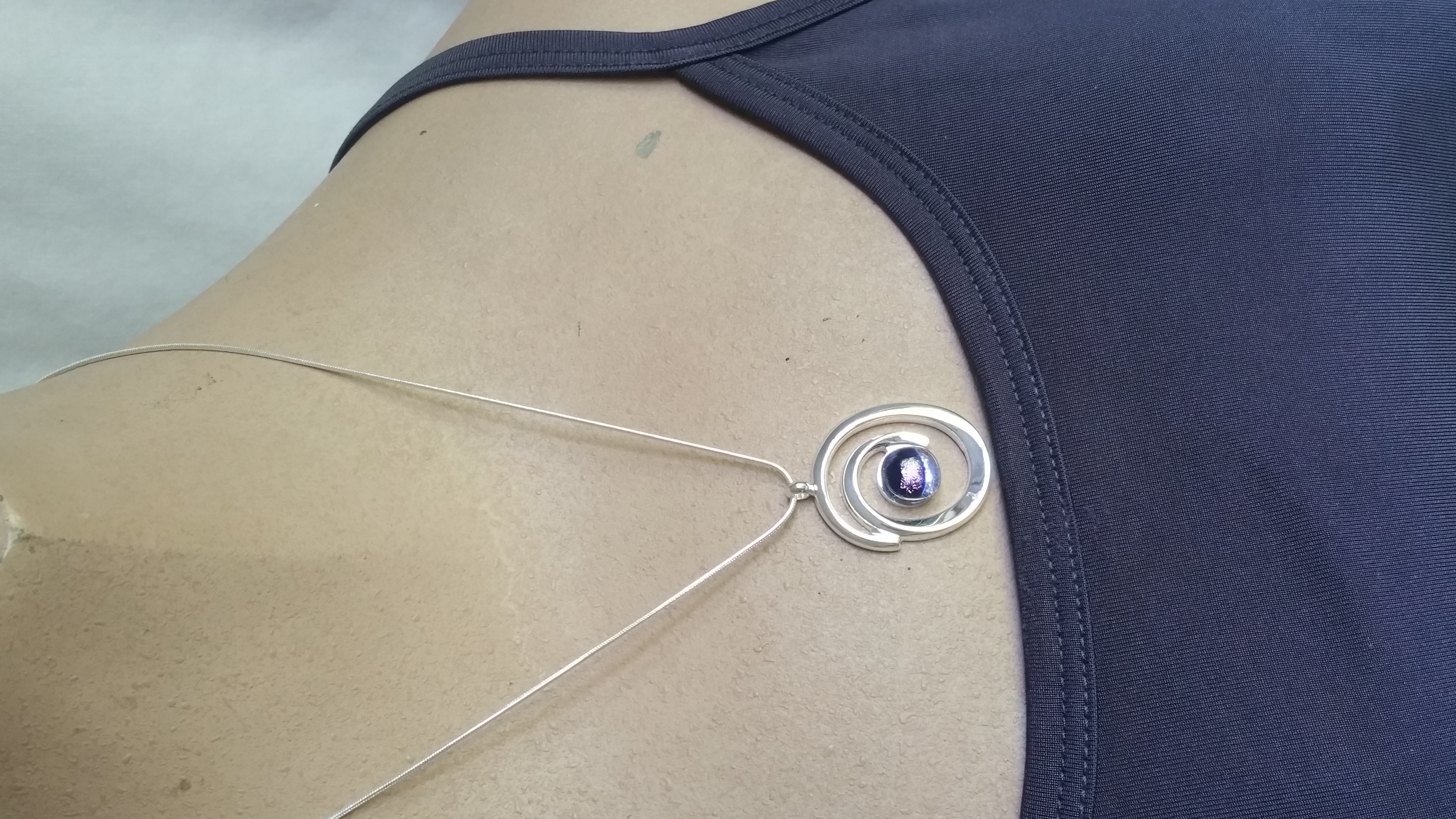 Oval pendant - Image 8