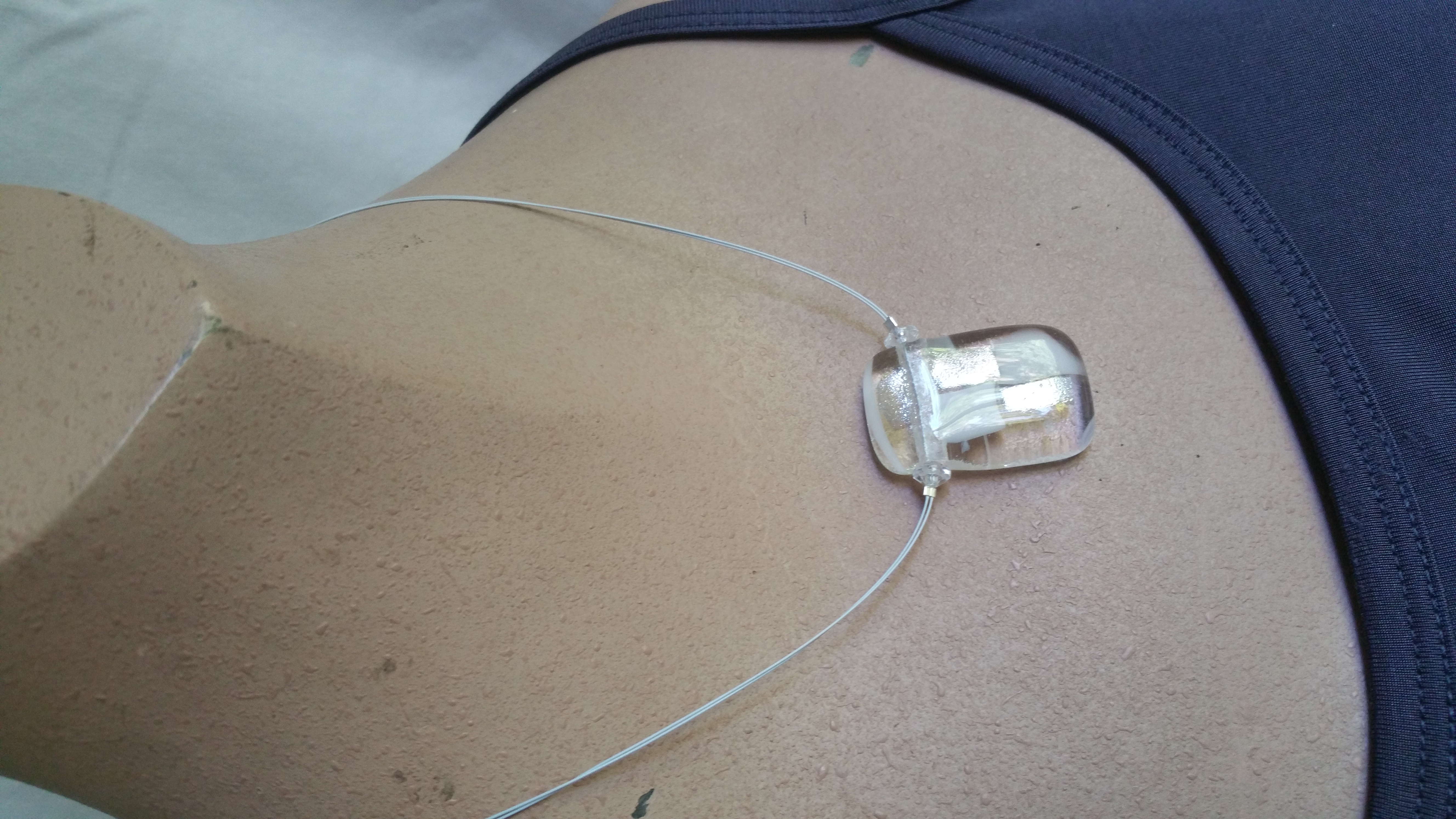 Square necklace on wire - Image 6