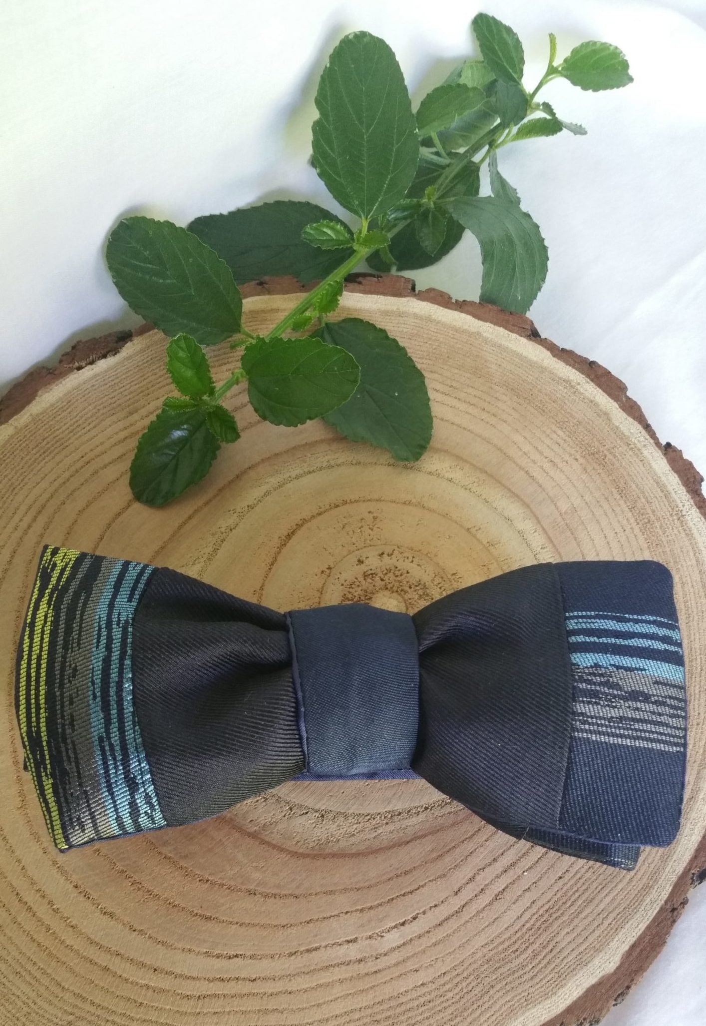 Navy blue bowtie